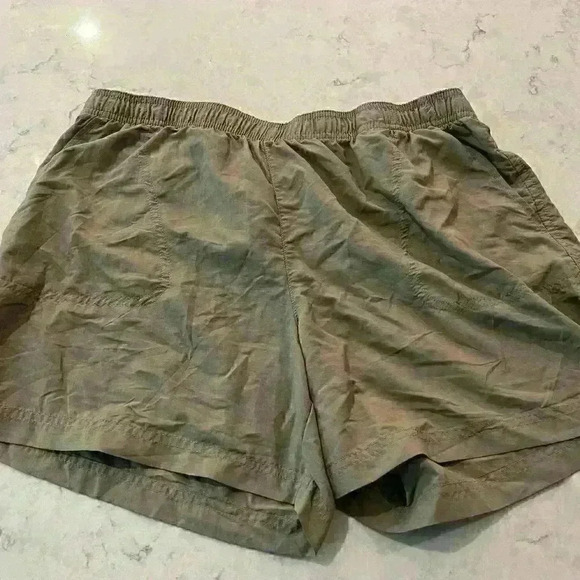Columbia Brown/Tan Shorts with adjustable waist Size L Large - Picture 1 of 5